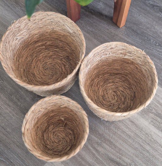 Seagrass Round Coastal small Baskets/planters - set of 3