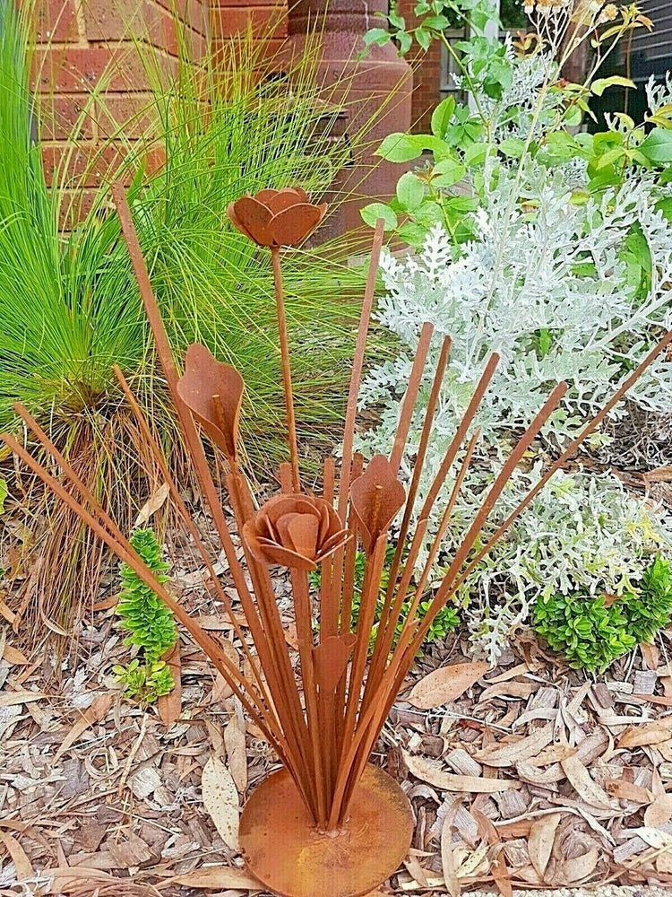 Rusty Metal Grass & Flower Plant Garden Art Ornament Sculpture 50cm